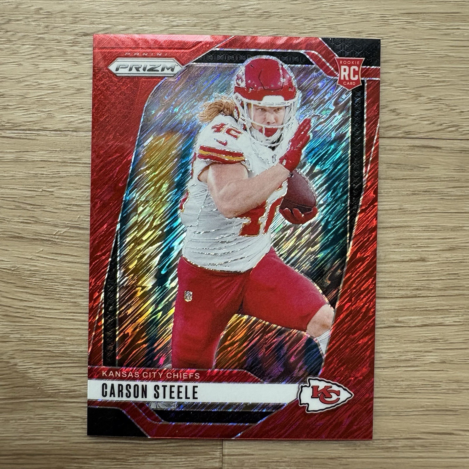 2024 Panini Prizm Carson Steele Rookie Red Shimmer /35 Kansas City Chiefs #377