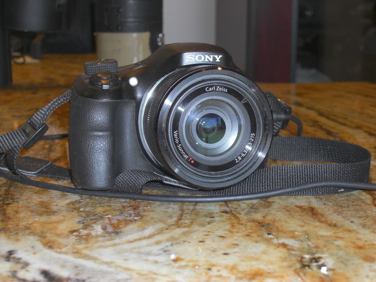 Sony Cyber-Shot DSC-HX300 Digital, 50x optical Zoom 20.4