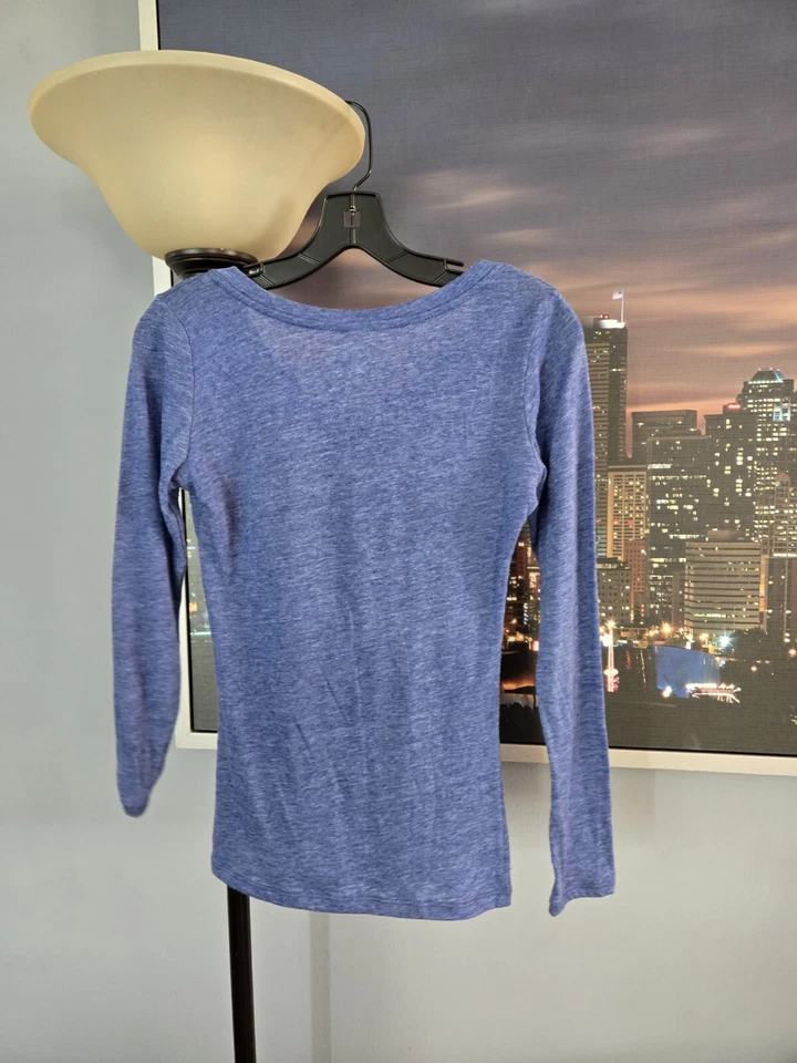Active Basic Womens Small Blue Long Sleeve V-Neck Lightweight Athletic T-Shirt - Image 3 of 4