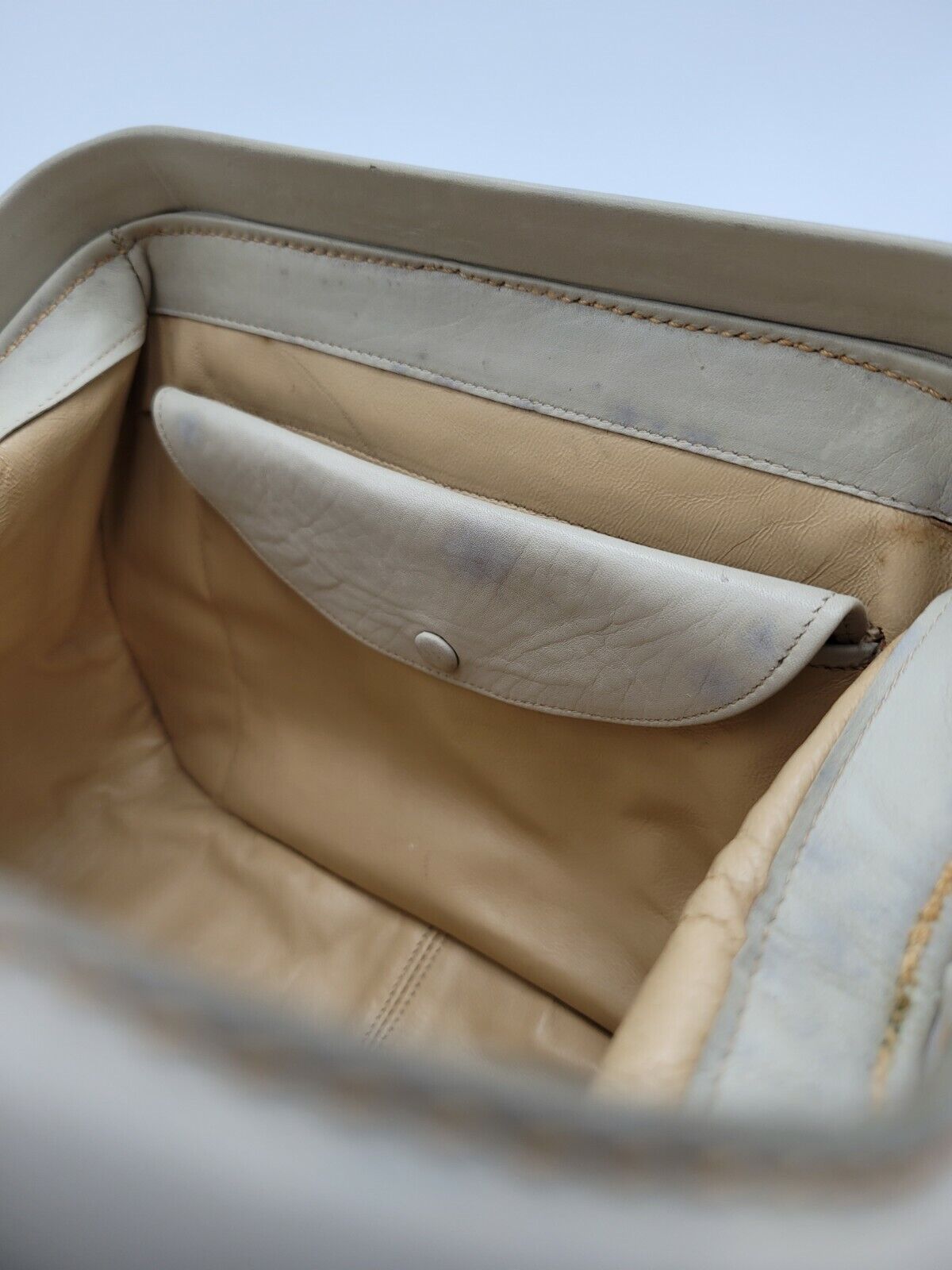 Gucci Vintage Beige Tan Genuine Leather Handbag P… - image 12
