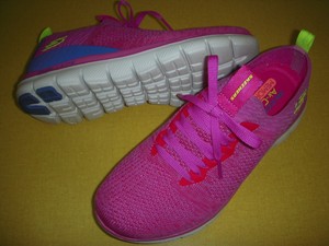 skechers stretch knit memory foam