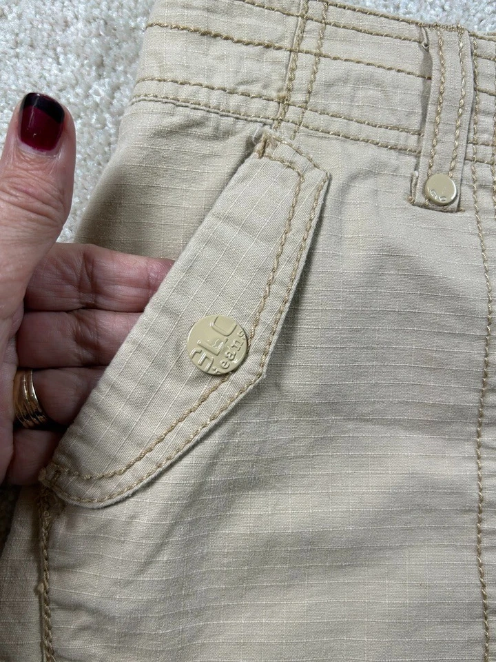 复古 Glo 牛仔裤 5 码卡其色短裤纽扣翻盖刺绣短裤 Y2K 侧领带 — 第 2/4 张图片