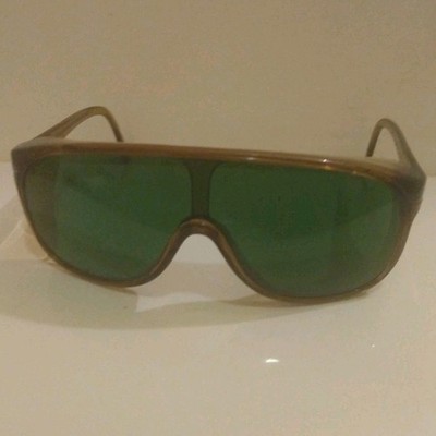 Spectra by Willson Fitover  Aviator shield Sunglasses Brown plastic 145 arms