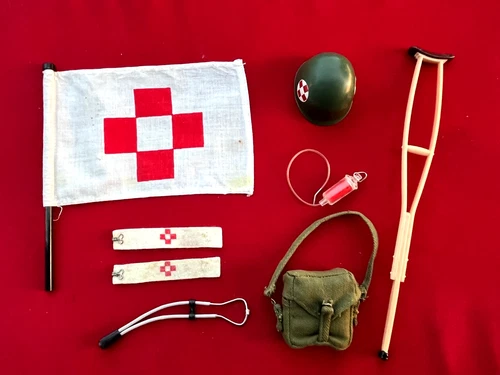 VINTAGE HASBRO 1964 GIJOE Action Marine Medic Accessoriess- NICE!!