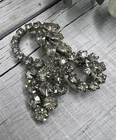 VINTAGE BROOCH PIN CLEAR RHINESTONE SILVER TONE COSTUME JEWELRY AS IS 🤍
