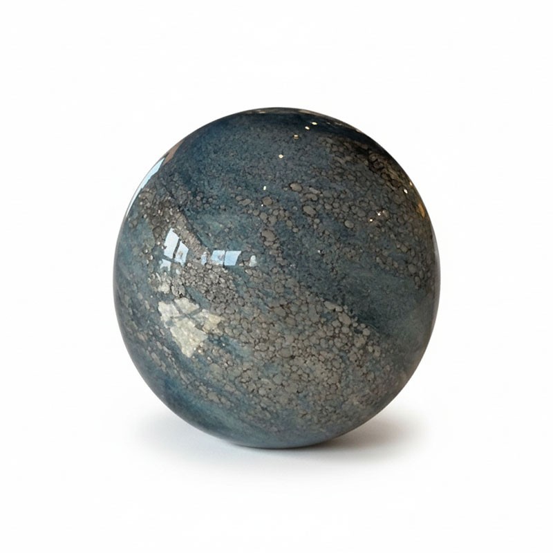 Lampe boule LED Galaxie en verre bleu 14cm contre la lumière agressive