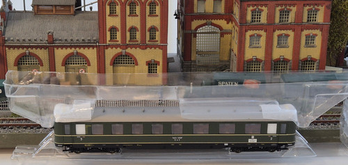 Liliput L383403 H0 BC4ü-42 215502 Bln "Schürzenwagen" (Schnellzugwagen) OVP/2601 | Zustand: Gebraucht