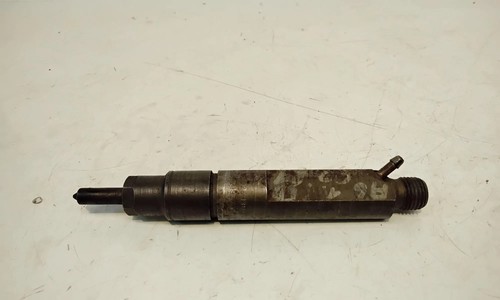 AUDI A6 4B2, C5 Einspritzdüse 028130201T 1.90 Diesel 1999 28628074