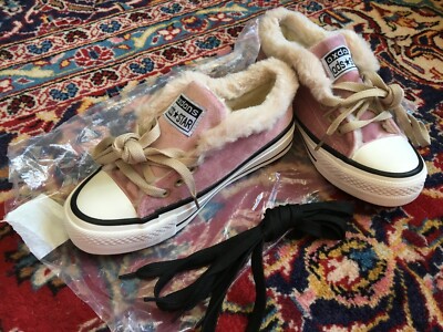Faux Fur Lined Velour Pink Girls Sneakers w/ Extra Black Laces (size 5.5 (EU35))