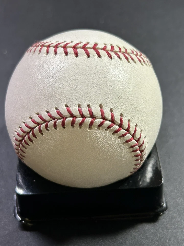 Béisbol oficial autografiado por Kelly Johnson de Grandes Ligas Foto 4 de 4