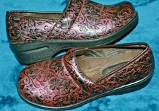 Womens size 8 M Ingaro Stock Brandy Clogs Leather Quarter purple and black