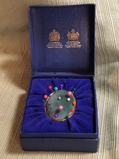 Cojín Pin Esmaltes Halcyon Days Costura Rosas Flores Ópera