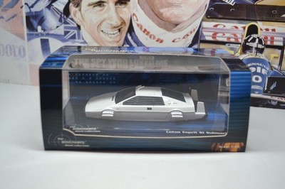 Minichamps 1/43 – Lotus Esprit S1 Submarine – James Bond 007 – Réf 400135270