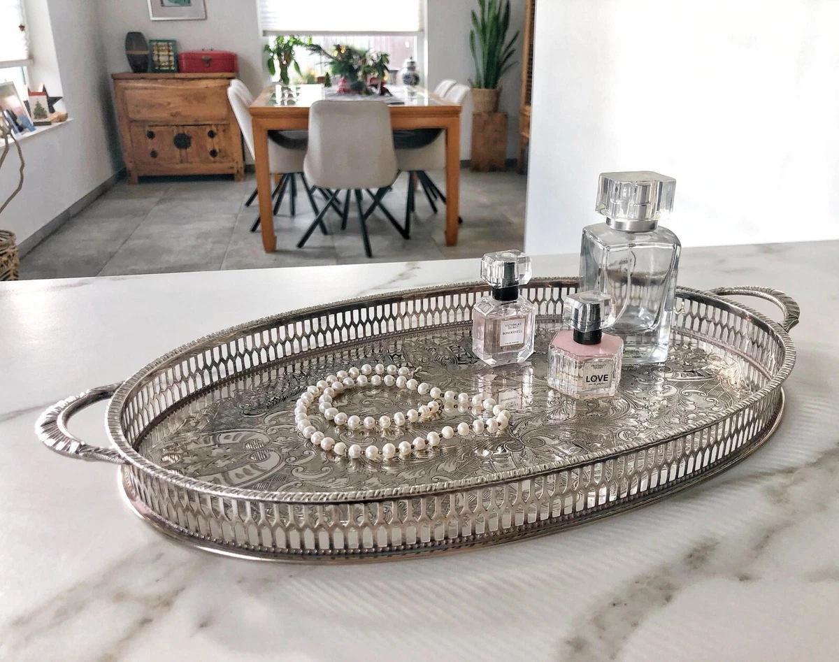 Viners Of Sheffield In Antique Us Silver-Plated Platters & Trays