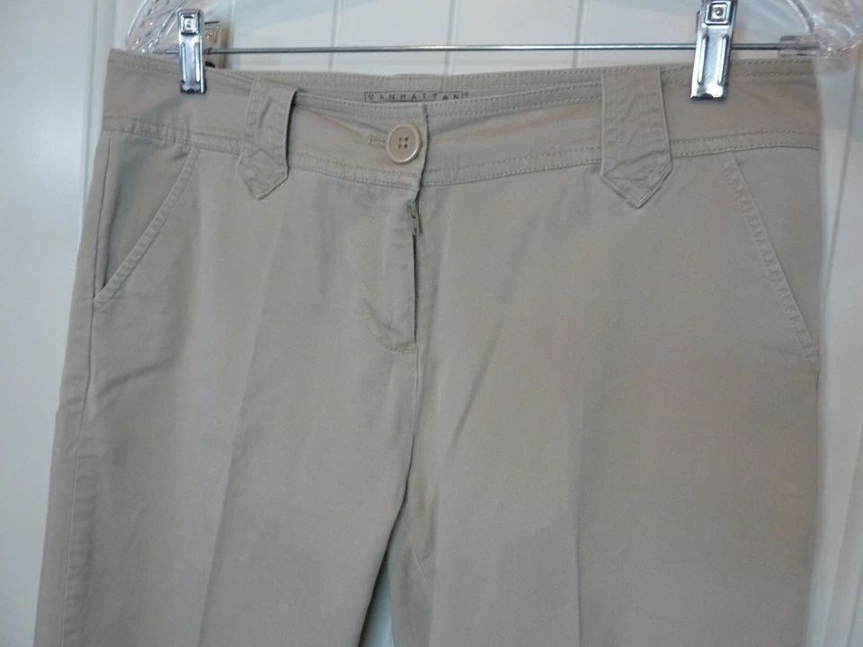 Womens NY&Co Manhattan Chino Stretch Tan/Beige Straight Leg Pants Sz 4 W 32 I 31 - Image 2 of 4