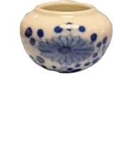 Tiny Chinese Blue And White Bird Feeder