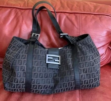 Beautiful Autenthic Fendi Bag