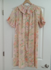 Floral Snap Front Duster Robe with Pocket Size 38 Housecoat Peach Green Vintage