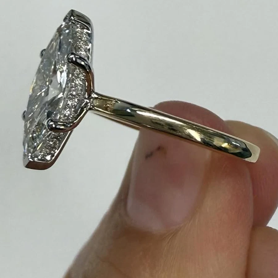IGI 2.25Ct E VS1 Marquise Lab Grown Diamond Engagement Ring in 14K Two-Tone Gold - Image 4 of 4