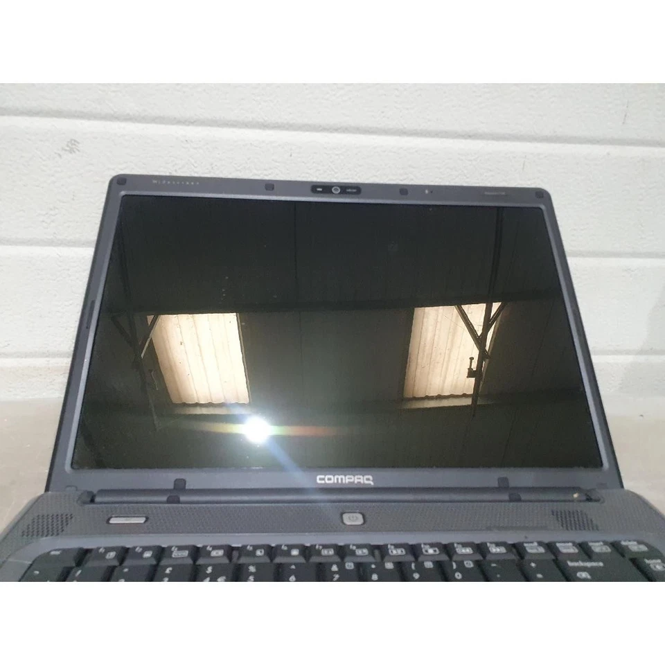HP Compaq Presario C700 Laptop 15.4" Display Intel Celeron Windows Vista (Parts) - Image 2 of 4