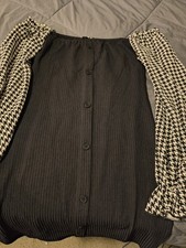 Women's Medium Black Classic Dresses