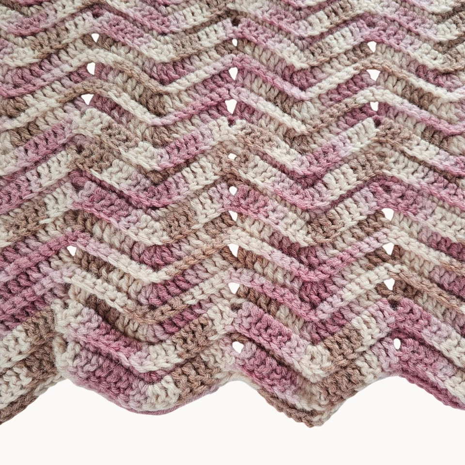 Manta afgana de colección tejida a ganchillo Ombre Chevron ondulada lana tejida tiro Grannycore Foto 3 de 4