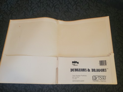 RARE Vintage Dungeons & Dragons Portfolio Two Pocket Folder D&D - Bild 3 von 6