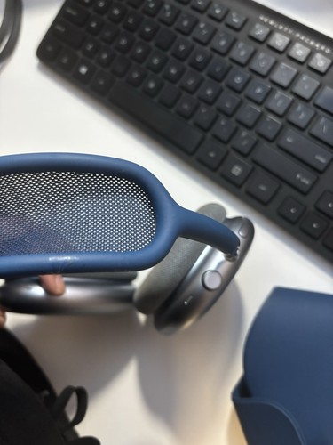 Casque supra-auriculaire sans fil Apple AirPods Max - Bleu ciel - Photo 2 sur 5