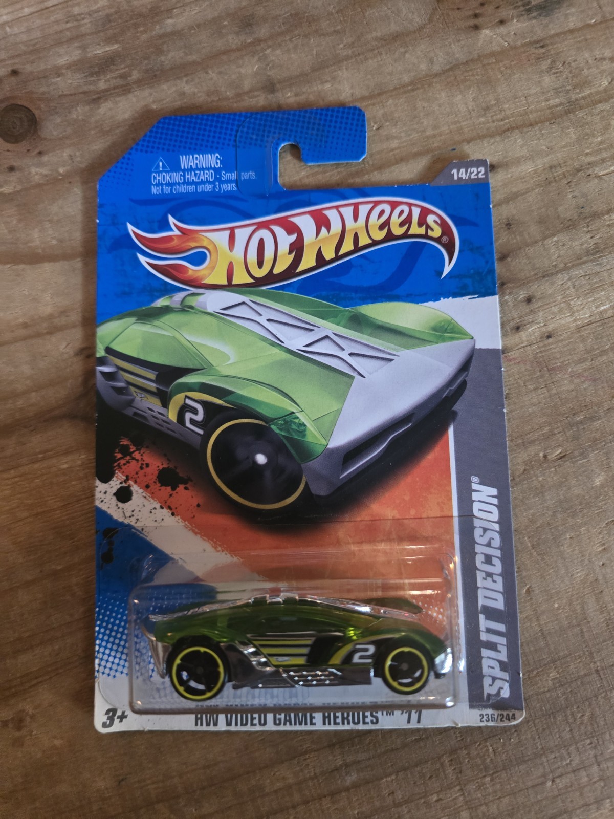 Hot Wheels 2011 Video Game Heroes Green Split Decision #236 