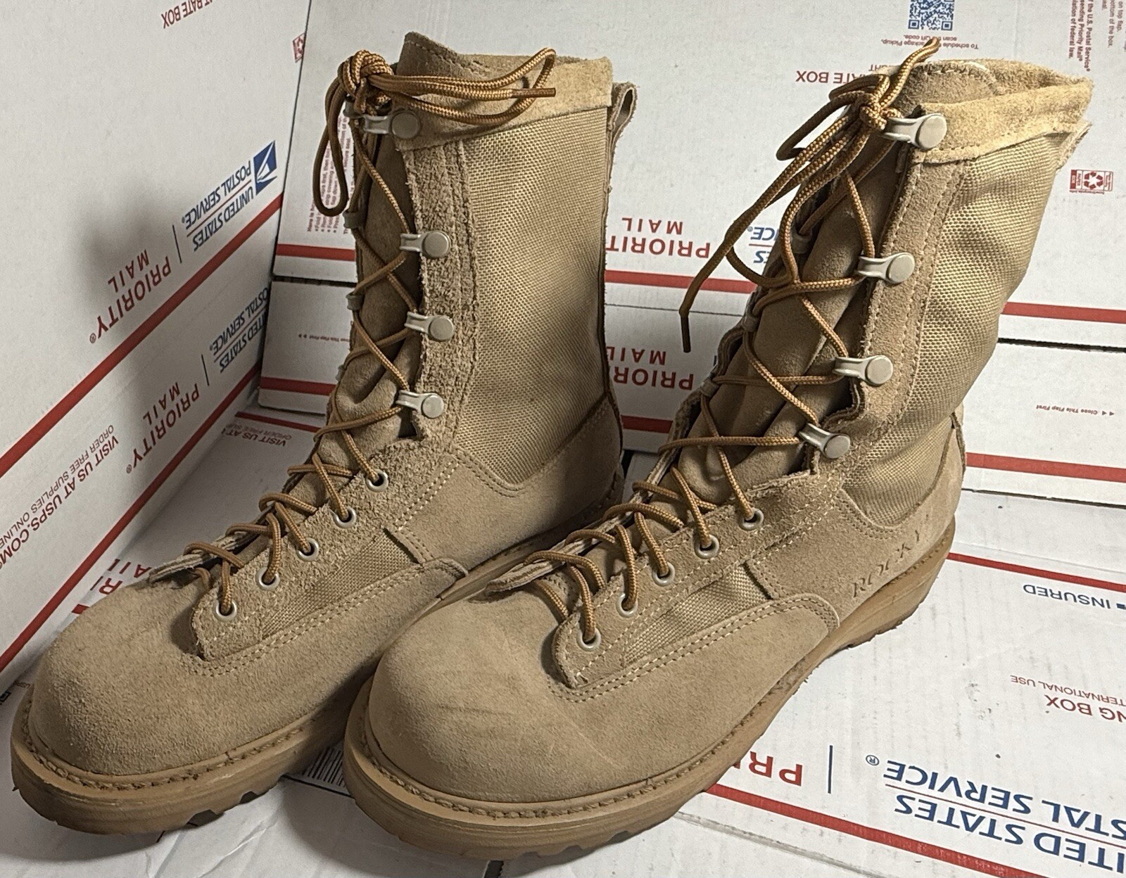 ROCKY 790G 10.5 R GORTEX DESERT TAN COMBAT ASSULT BOOTS SIZE 10.5  U.S. MADE