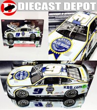 AUTOGRAPHED CHASE ELLIOTT 2022 KELLY BLUE BOOK  1/24 ELITE