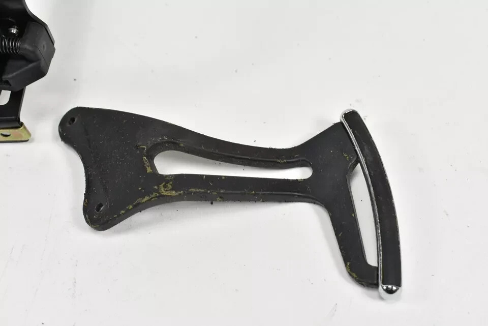 06-08 Maserati Quattroporte M139 Steering Column Paddle Shifter OEM