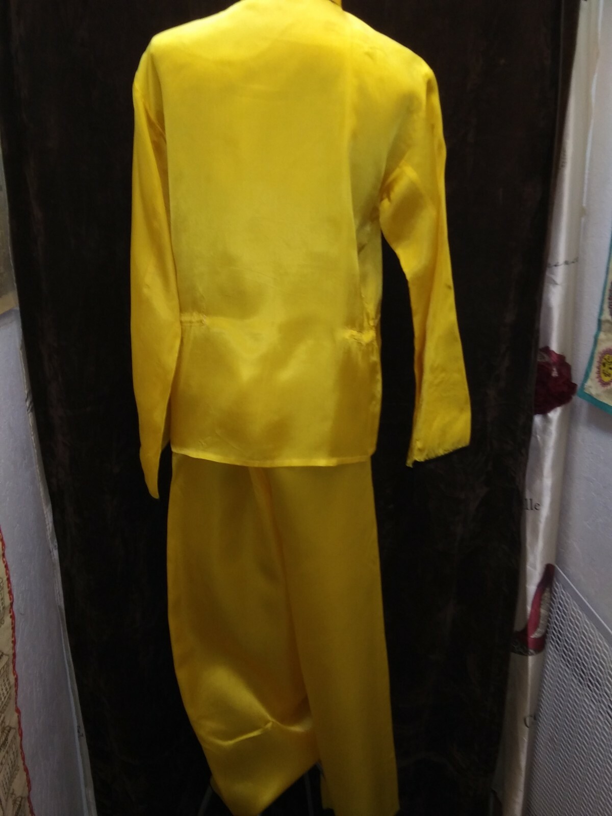 Vintage 1940's Yellow Rayon Satin Embroidered Asi… - image 6