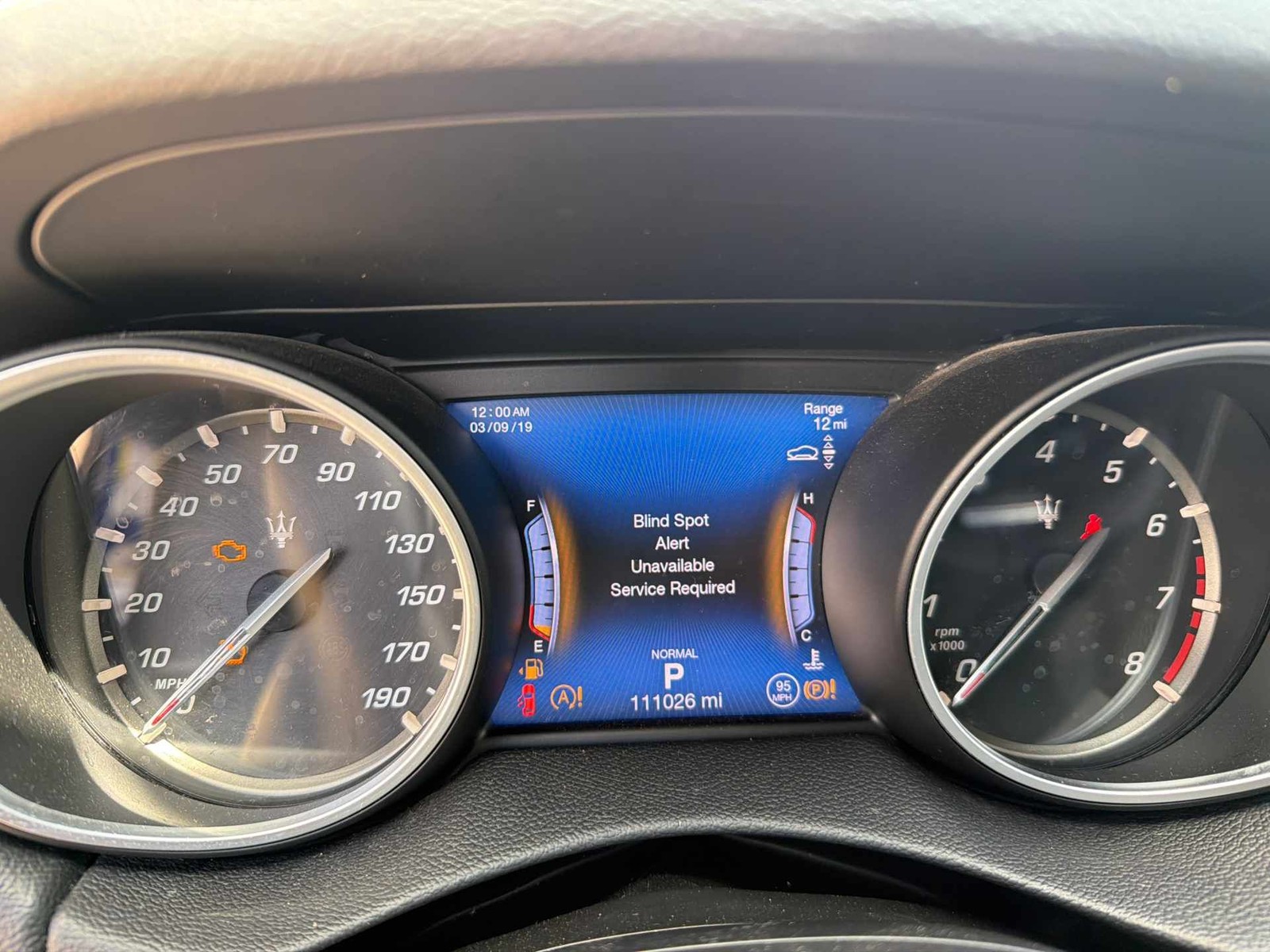 Maserati Levante 2019 Radiator support