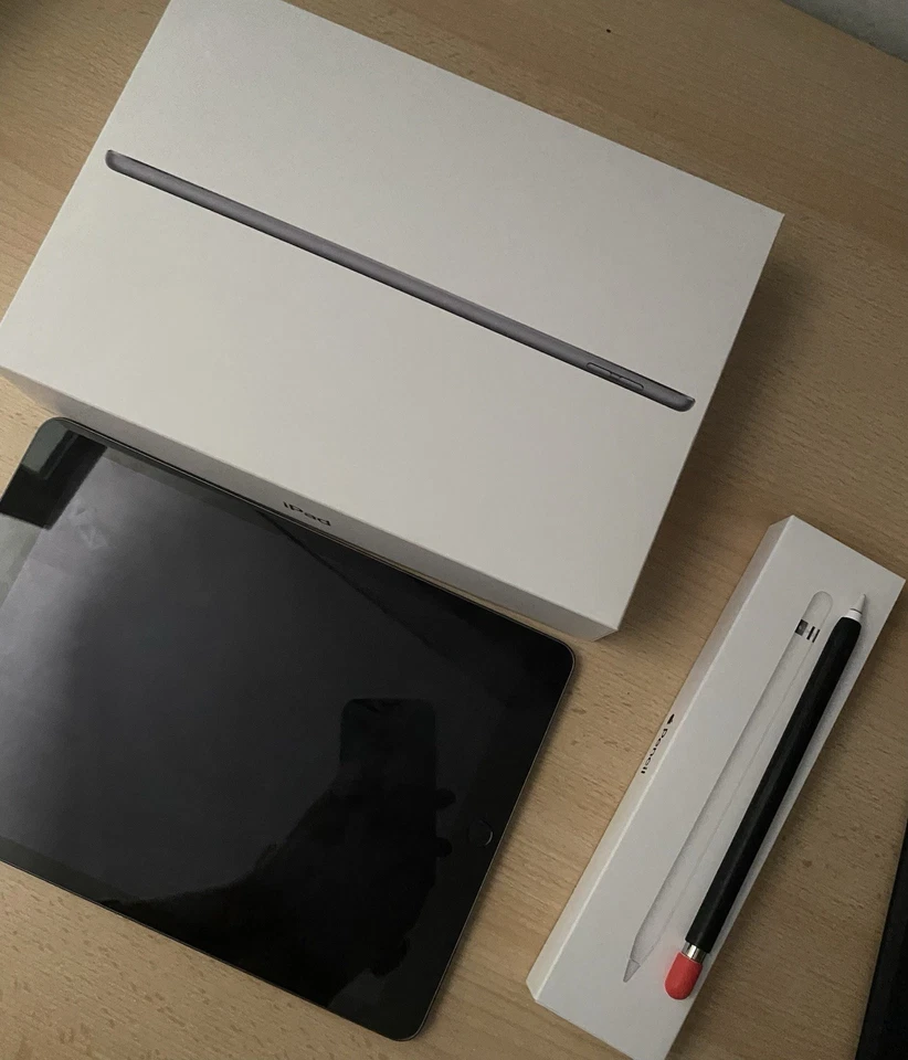 Apple iPad (9th generation) · 256GB · Wi-Fi, foto 2 di 5