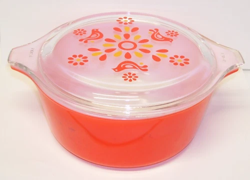 Pyrex 472 Red Friendship Round Casserole Bowl 1 1/2 Pint w/ Lid Birds Flowers