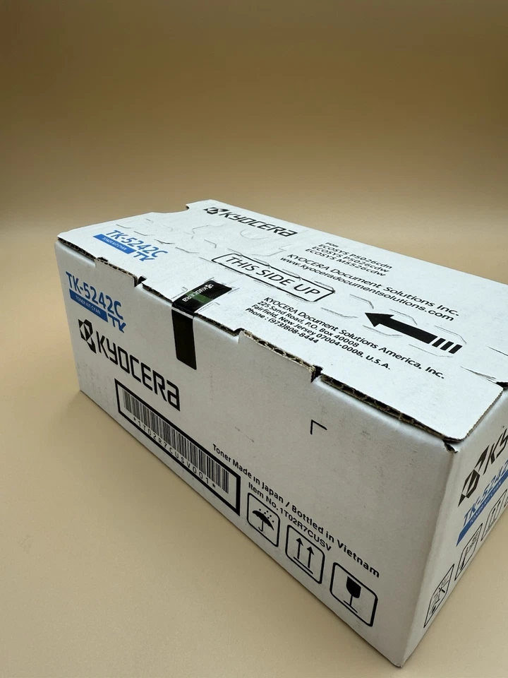 Kyocera Genuine/Original TK-5242C Cyan Toner Kit-New  Sealed - Image 2 of 2
