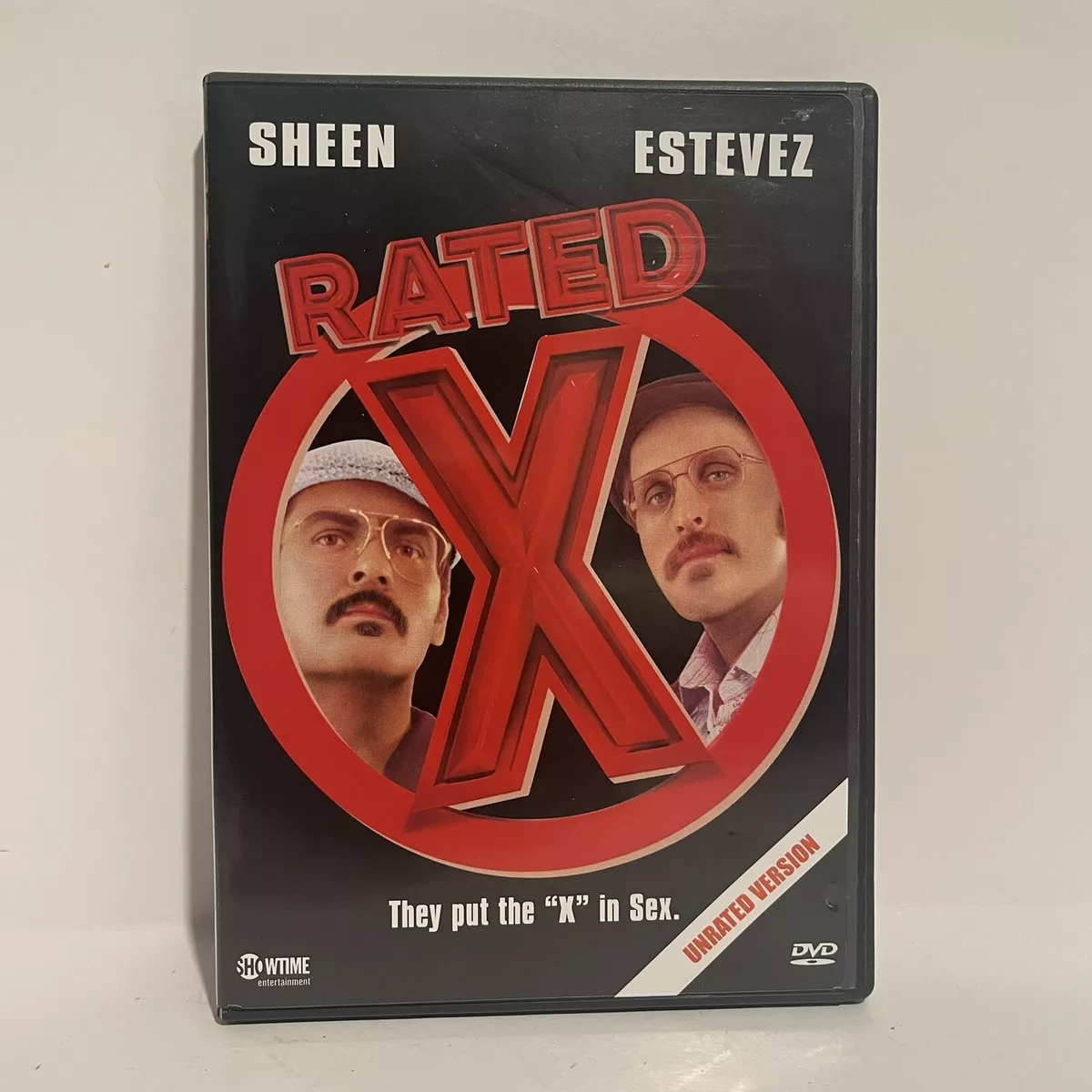  Rated X (Unrated Version) : Charlie Sheen, Emilio