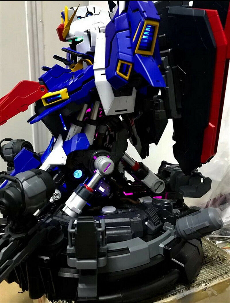 1/35 Scale Zeta Gundam Bust Unassembled DIY Model Led Light 1/35 Scale Zeta Gundam Bust Unassembled DIY Model Led Light