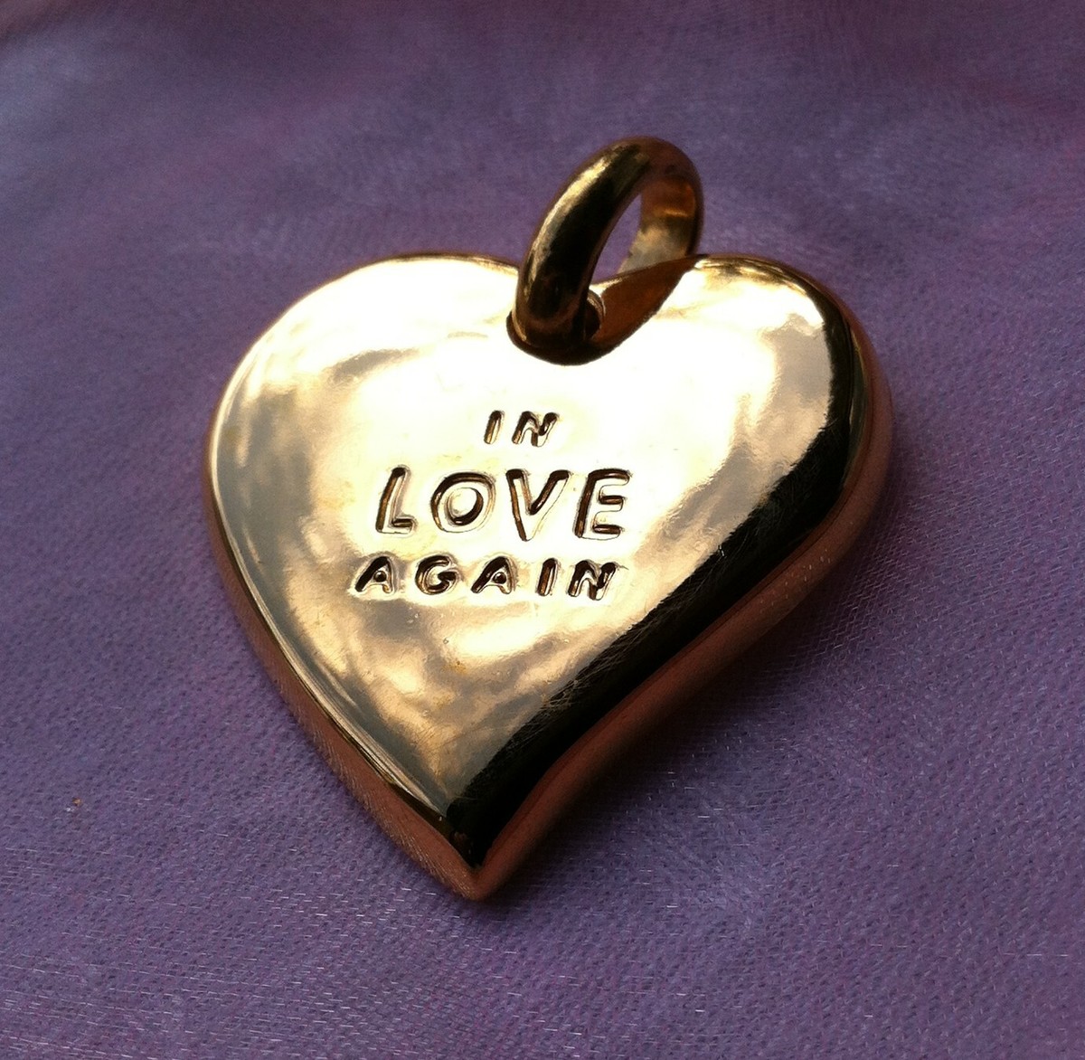Pendentif Cœur Signé Yves Saint Laurent 
