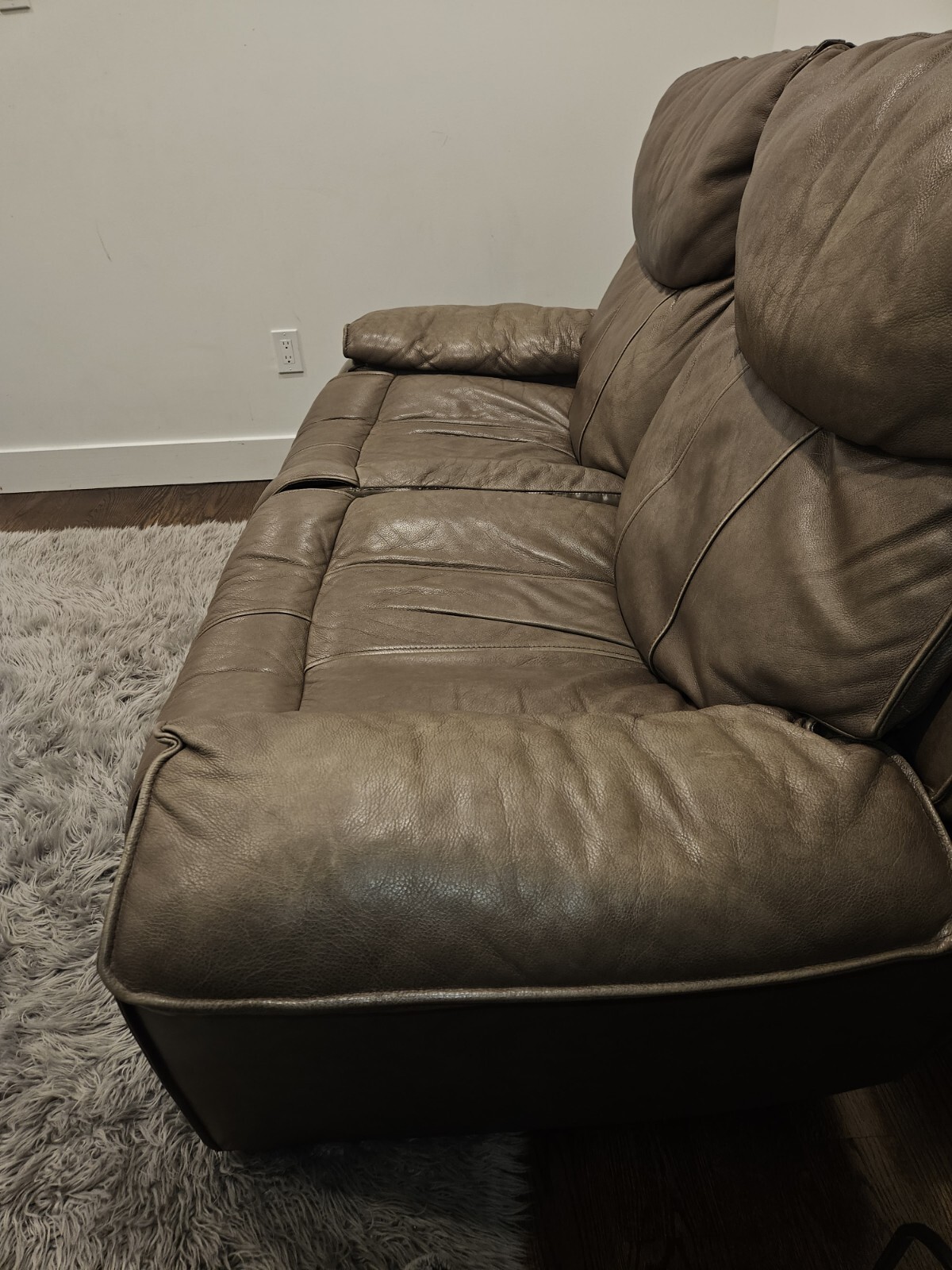 Klaussner leather loveseat eBay