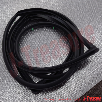 Qoo　0728 TOYOTA LAND CRUISER KZJ78 Genuine Rear Door Weatherstrip LH 67872