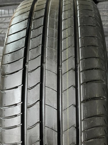 Pneumatici 215/55 R18 95H KUMHO HS51 - Foto 1 di 1