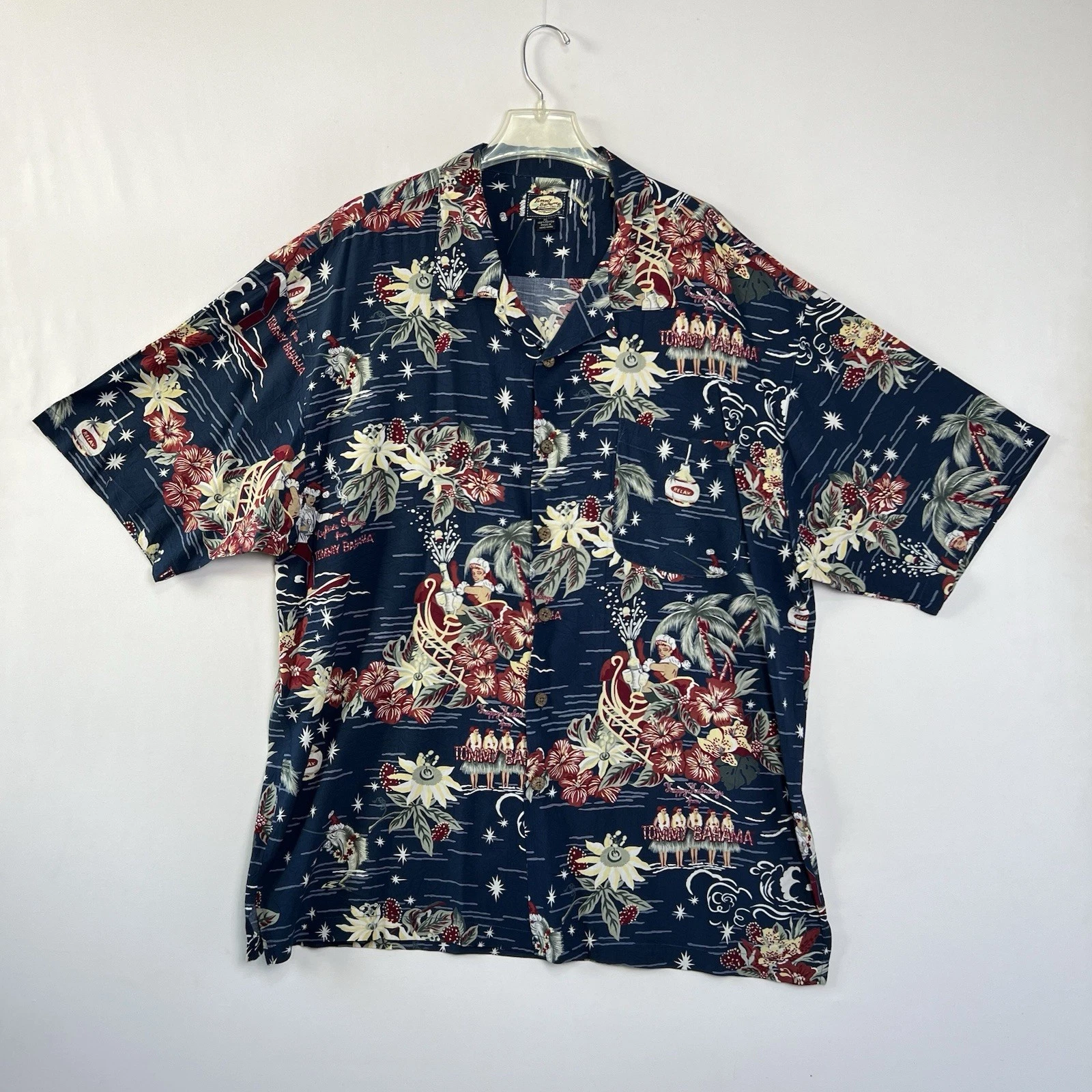 Tommy Bahama Casual Button Up Camp Shirt Mens XL Hawaiian Happy Huladays