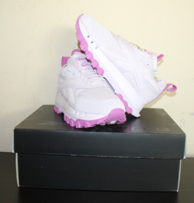 REEBOK X Cardi B Classic Leather V2 Quartz Glow HQ6024 Womens Shoe Sz 8 NIB