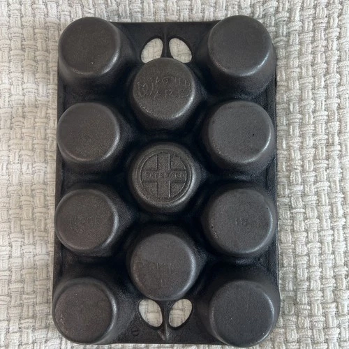 Wagner Ware Griswold Dual Logo Cast Iron Muffin Pan 11 Cup Popover USA Vintage