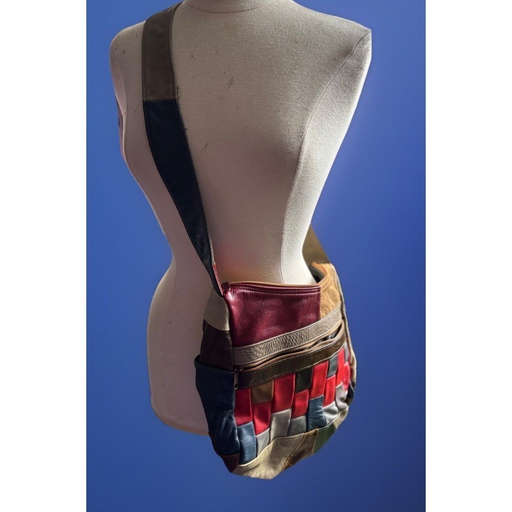 VTG Leather Embossed Patchwork Purse Handbag Colo… - image 1