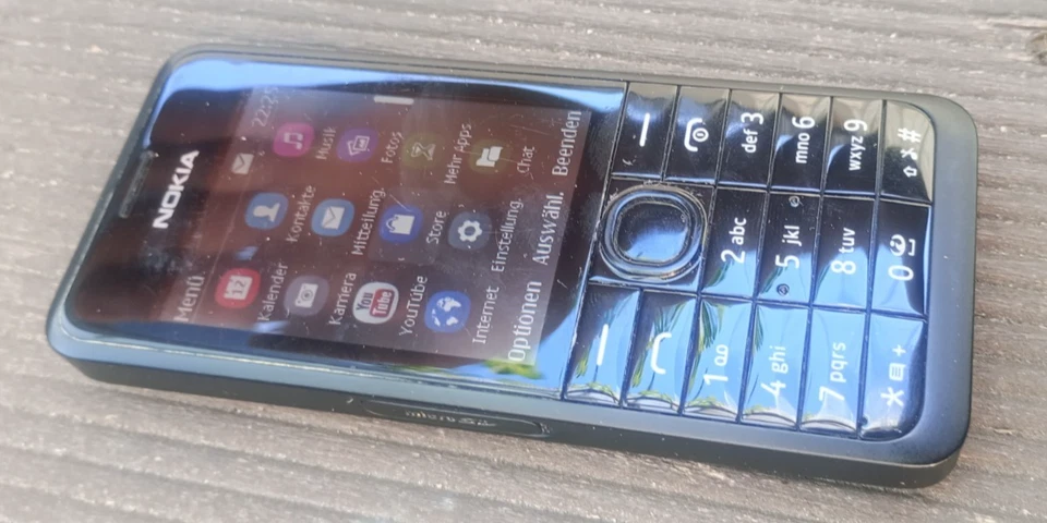 Nokia 301 Single SIM RM-840 Schwarz – 3,2 MP Kamera – voll funktionsfähig - Bild 4 von 4