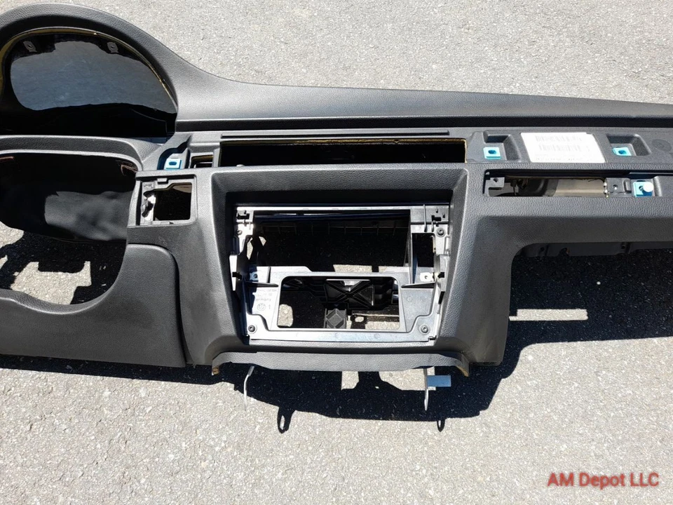 BMW 335i 328i E93 2008 convertible tablero de instrumentos panel de instrumentos sin navegación negro PU local Foto 3 de 4