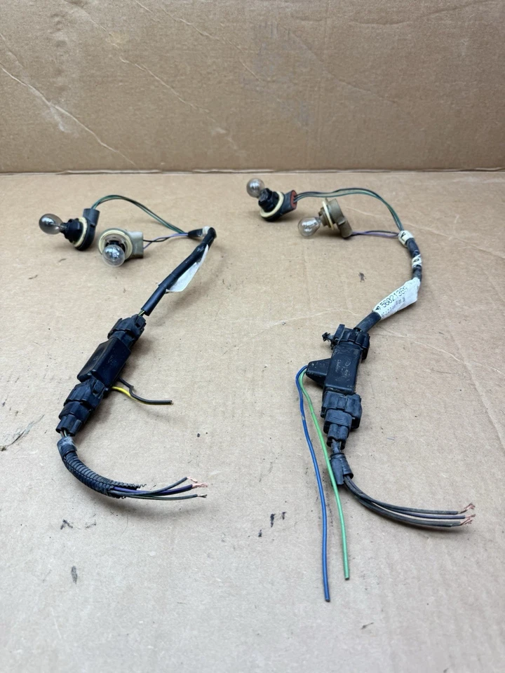 1994 - 2001 道奇 Ram 1500 2500 刹车灯束连接器插头线尾 x2 — 第 3/4 张图片